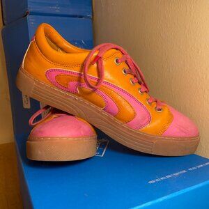 Groovy Fluevog Lopro Fakies